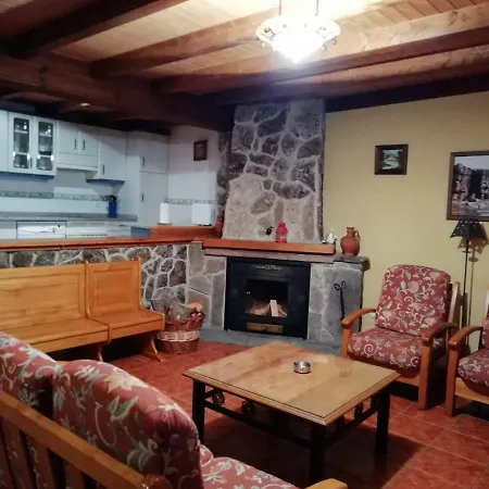 La Puente 10 De Gredos Villa Hoyos del Espino Exterior photo
