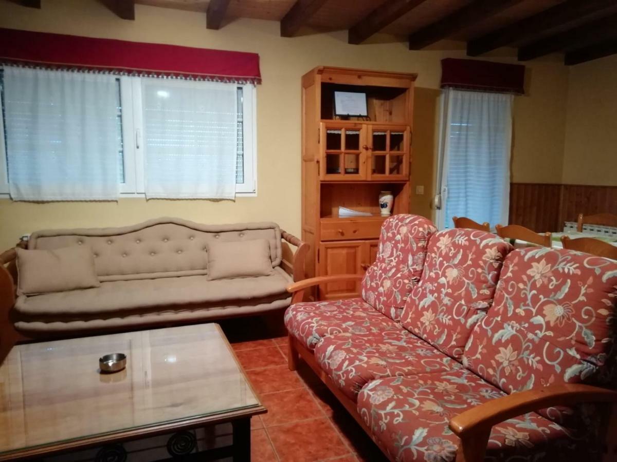 La Puente 10 De Gredos Holiday home *